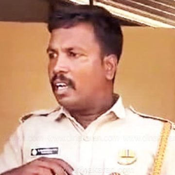 high காதலனை விரட்டி விட்டு இளம்பெண்ணிடம் சில்மிஷம் போலீஸ்காரர் டிஸ்மிஸ்