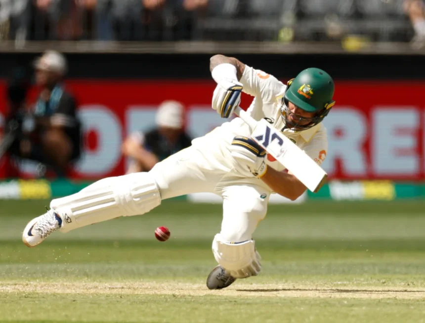 ஆஷஸ் முதல் டெஸ்டில் 5 விக்கெட்டுகளை வீழ்த்திய பென் ஸ்டோக்ஸ்: 9 விக்கெட்டுகள் இழந்து ஆஸ்திரேலியா தடுமாற்றம்