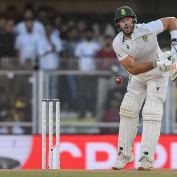 இந்தியாவுக்கு எதிரான 2-ஆவது டெஸ்ட்: 314 ரன்கள் முன்னிலையில் தென் ஆப்பிரிக்க அணி