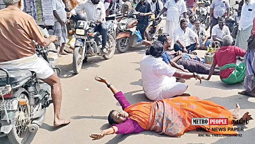 img-2 தினசரி சந்தையை திறக்க கோரி தரையில் உருண்டு போராடிய முன்னாள் மேயர்