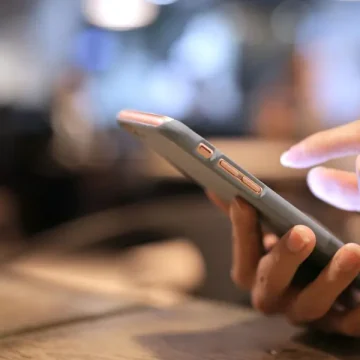 mobile-phone-jpg அமெரிக்காவுக்கான ஸ்மார்ட் போன் ஏற்றுமதி 3 மடங்கு உயர்வு