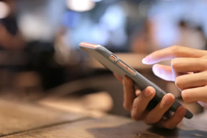 mobile-phone-jpg அமெரிக்காவுக்கான ஸ்மார்ட் போன் ஏற்றுமதி 3 மடங்கு உயர்வு