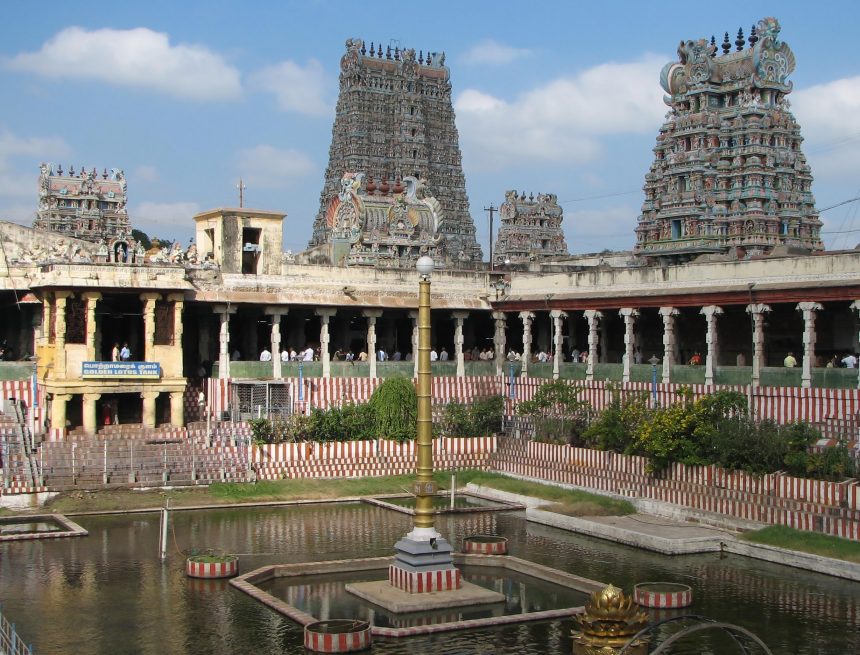 மீனாட்சி கோயில் கும்பாபிஷேகத்தில் அன்னதானம்: உணவுப்பாதுகாப்புத்துறை சான்றிதழ் கட்டாயம்