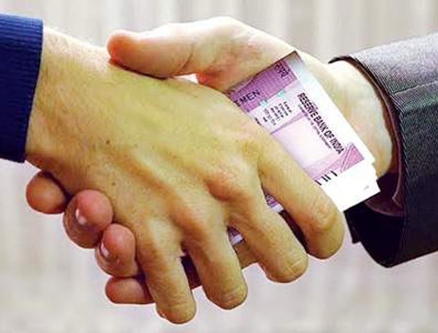 ரூ.6,000 லஞ்சம் வாங்கிய குடிநீர் வாரிய அதிகாரி கைது