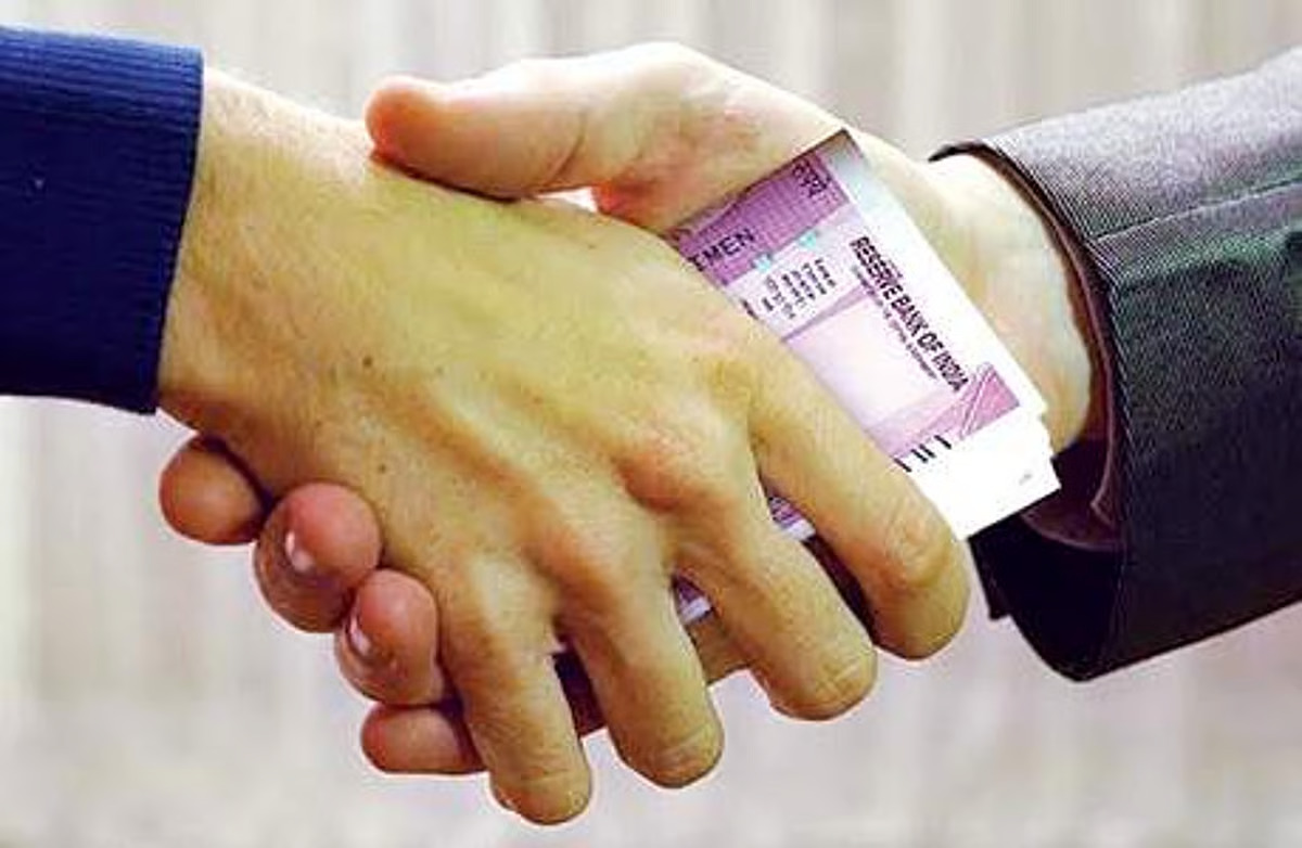 ரூ.6,000 லஞ்சம் வாங்கிய குடிநீர் வாரிய அதிகாரி கைது