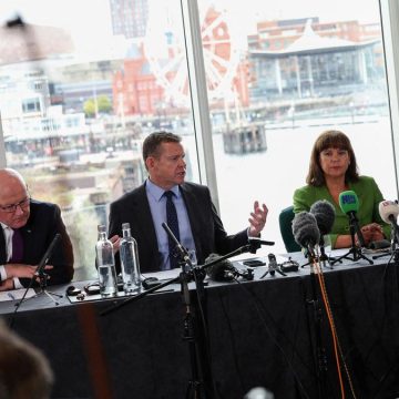 AFP__20260914__C89D63C__v1__HighRes__BritainWalesPolitics இங்கிலாந்தில் இருந்து பிரியும் உரிமை: 3 நாடுகளின் தலைவர்கள் கூட்டறிக்கை
