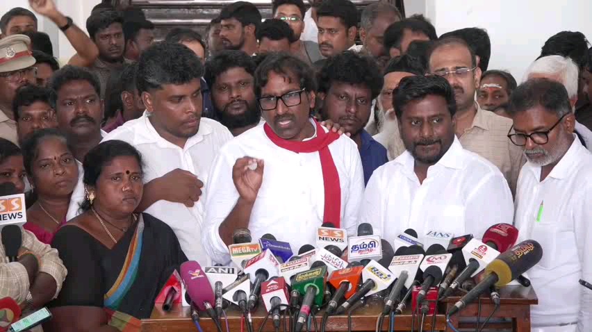 raj 1 அமைச்சர்களின் உறுதியால் தூய்மைபணியாளர்கள் போராட்டம் ஒத்திவைப்பு